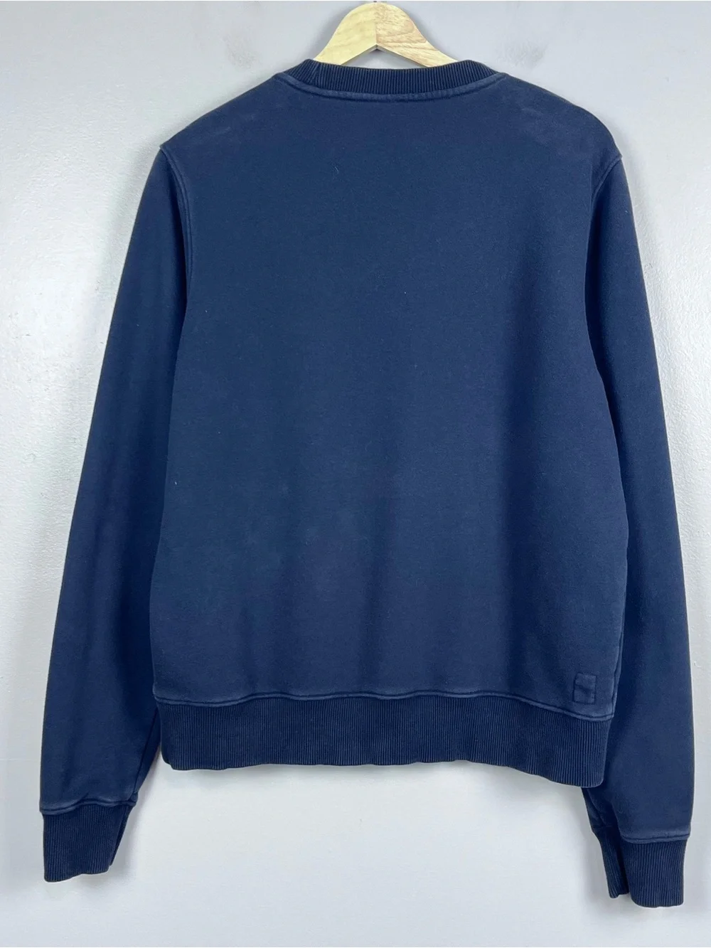 Vuori Men's Logo Front Encinitas Crew Neck Pullover Sweatshirt Size S; Casual